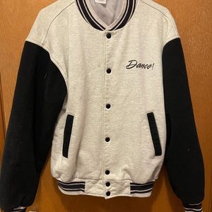 Cute jacket for the dance lover.